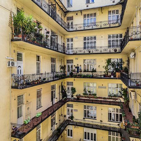 Precious Spot Apartment Budapest Bagian luar foto