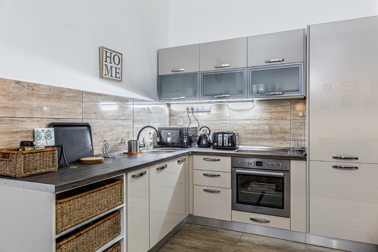 Precious Spot Apartment Budapest Bagian luar foto