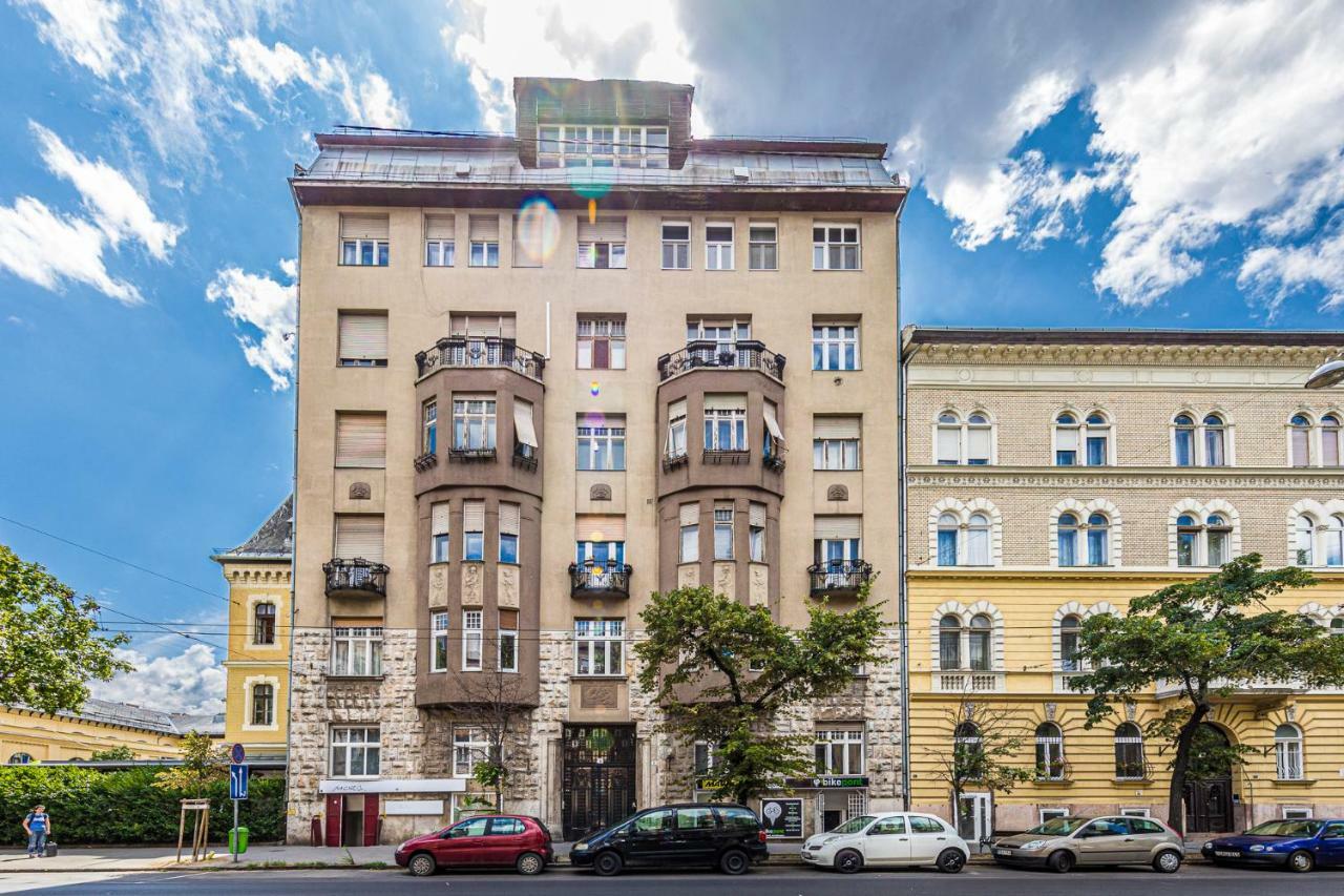 Precious Spot Apartment Budapest Bagian luar foto