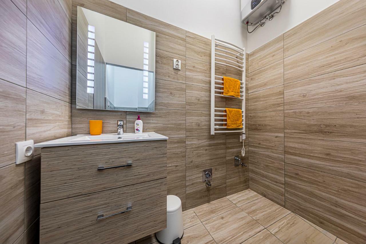 Precious Spot Apartment Budapest Bagian luar foto