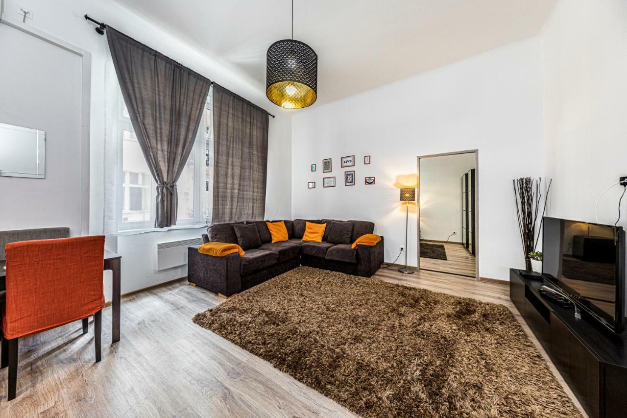 Precious Spot Apartment Budapest Bagian luar foto