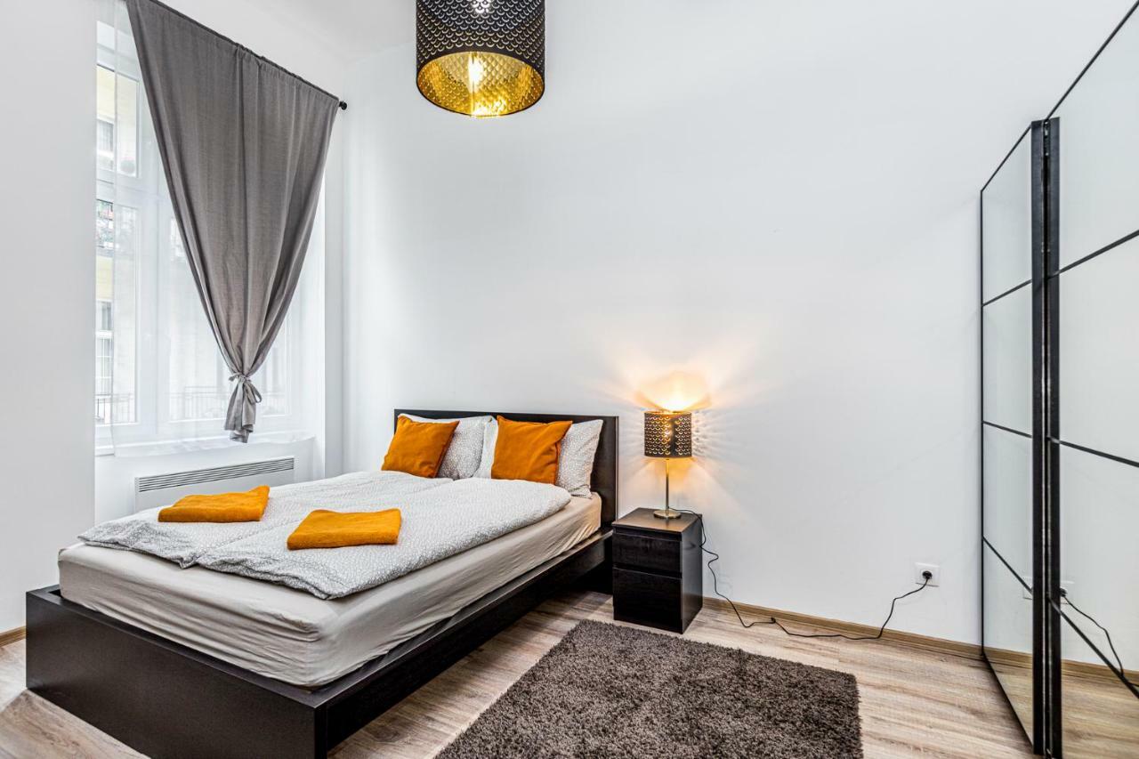 Precious Spot Apartment Budapest Bagian luar foto